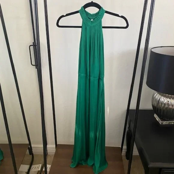 Banana Republic | Dresses | Green Midi Dress | Poshmark
